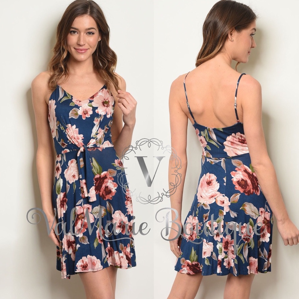 LAST! Navy floral front tie dress - Picture 2 of 4